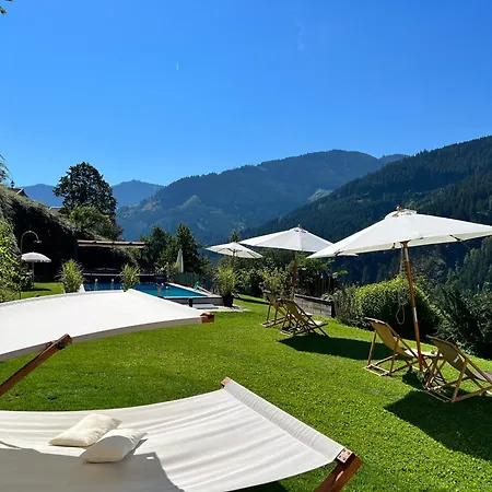 Alm Seasons Premium & 民宿 萨尔巴赫