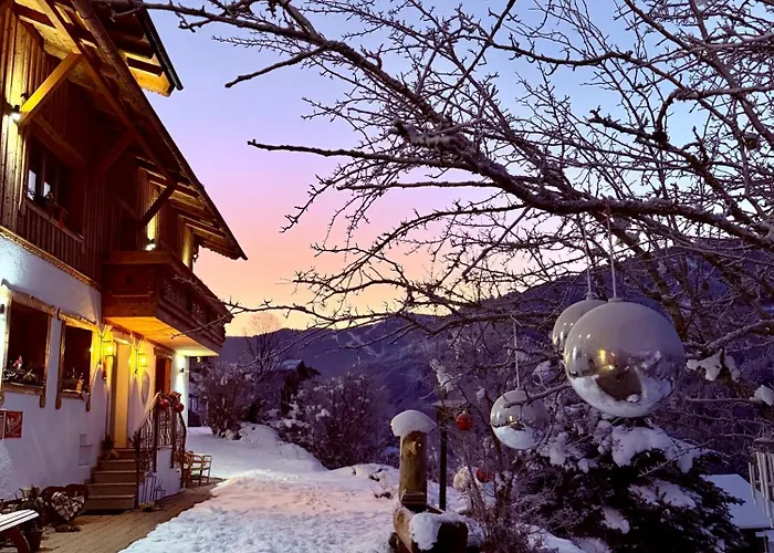 ホームステイ Alm Seasons Premium &