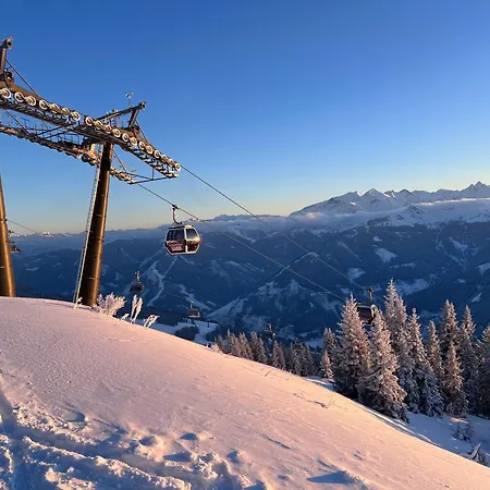 Alm Seasons Premium & * Saalbach-Hinterglemm